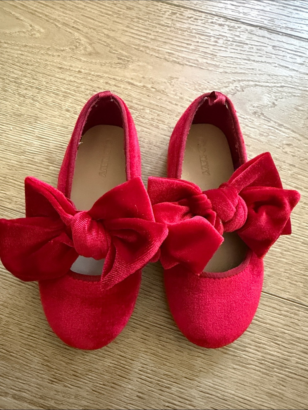 Old Navy Girls Red Velvet Bow Flats